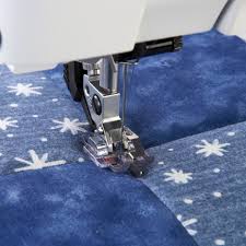 Piedino Pfaff trasparente per cucitura Stitch-in-Ditch con sistema IDT™ cod.820882096