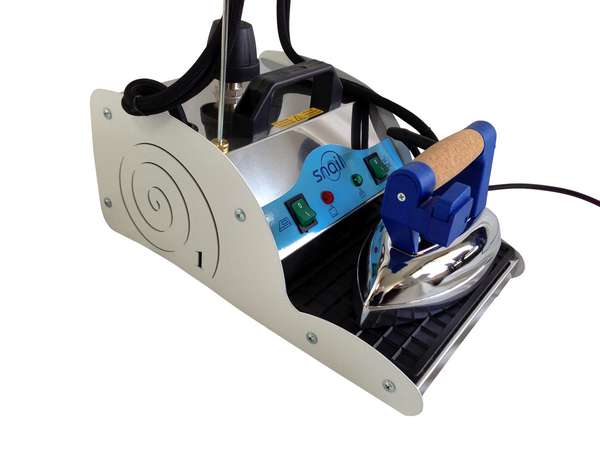 Ferro da stiro con caldaia Comel Snail 2