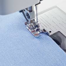 Piedino Pfaff perfect 6mm con sistema IDT™ cod.821063096