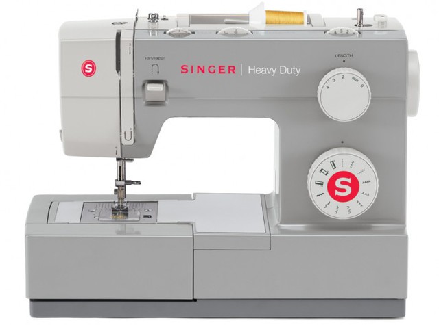 Singer Heavy Duty 4411  + Set cucito